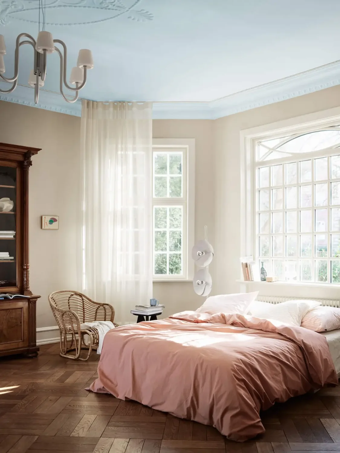 Jotun Launches JOURNEYS: A New Color Collection for 2027 22 bedroom-beige-sheen-north-century-white-jotun-color-chart-2027-journeys-nordroom