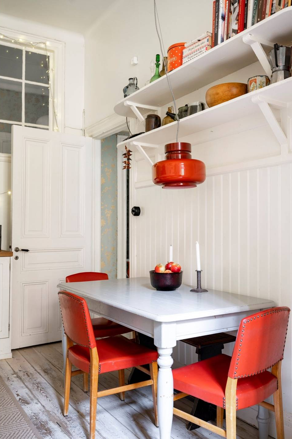 Before & After: A Soft Color Palette in a Grand Turn-of-the-Century Apartment 53 before after classic turn of the century apartment stockholm nordroom4 Before & After: A Soft Color Palette in a Grand Turn-of-the-Century Apartment