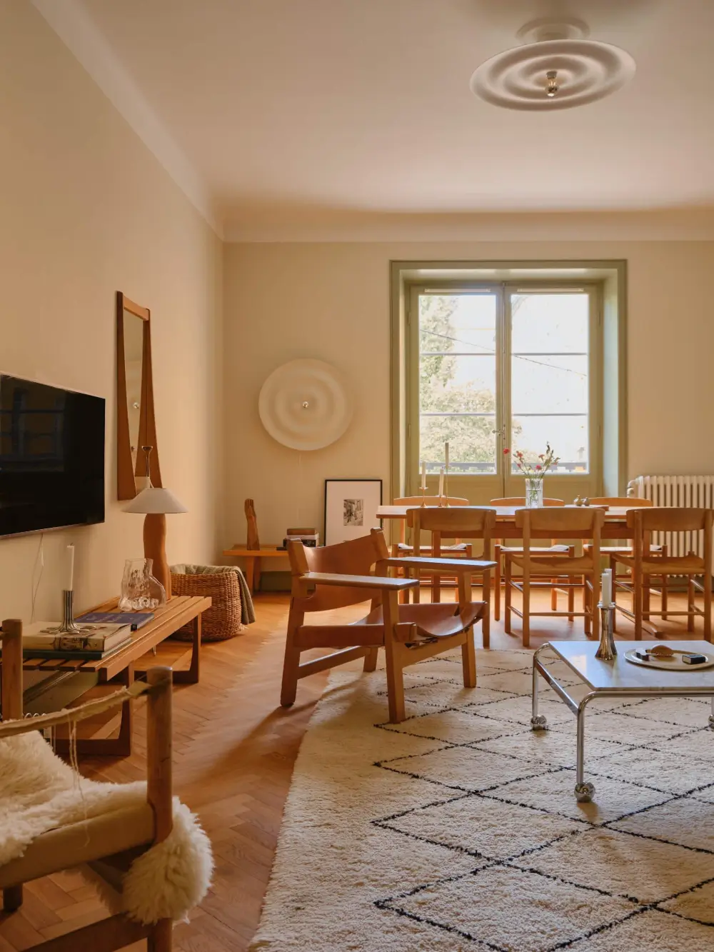 A Soothing Beige and Green Color Palette in a Stockholm Apartment 2 beige-green-color-palette-renovated-1920s-apartment-nordroom