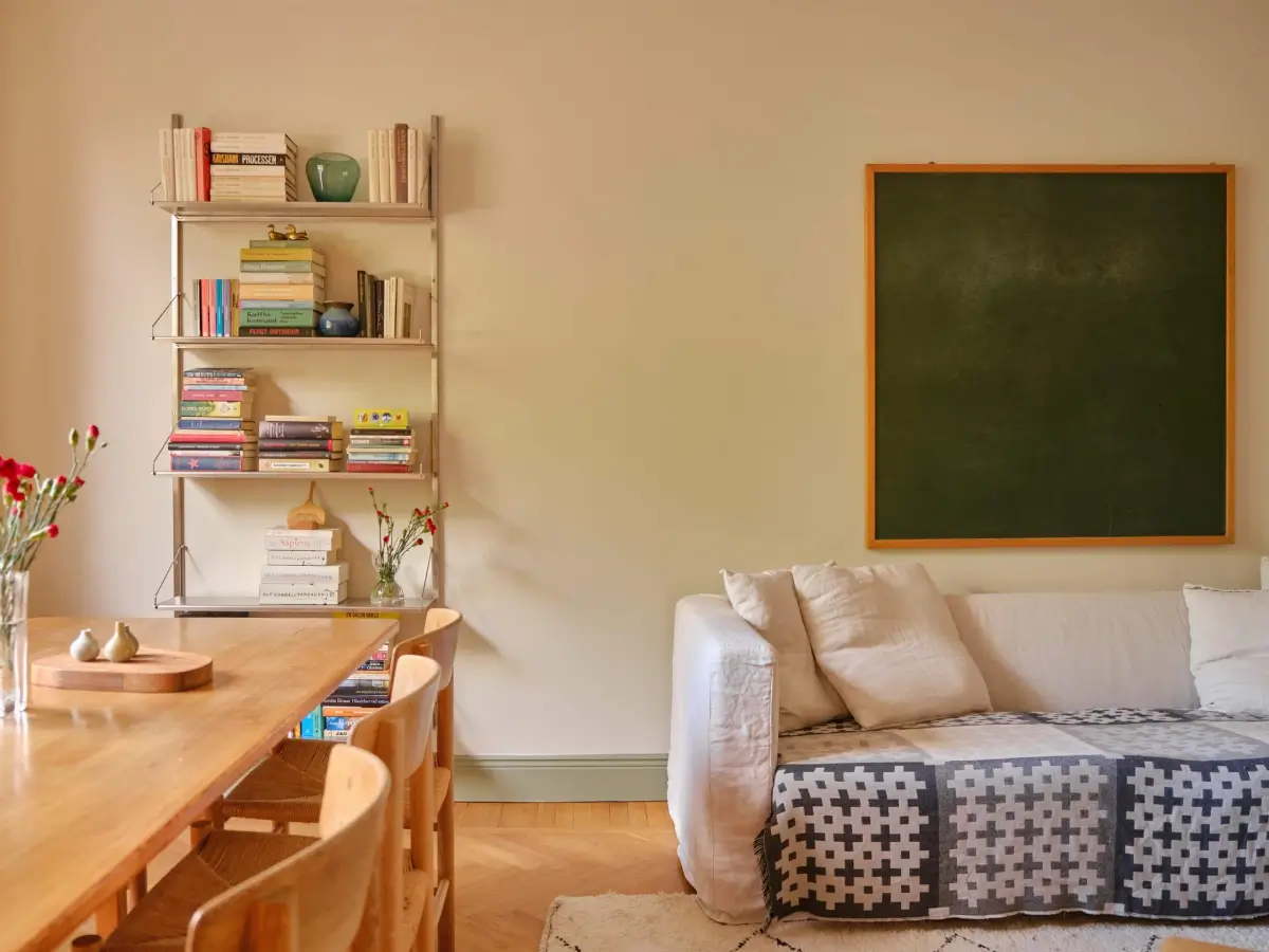 A Soothing Beige and Green Color Palette in a Stockholm Apartment 7 beige-green-color-palette-renovated-1920s-apartment-nordroom