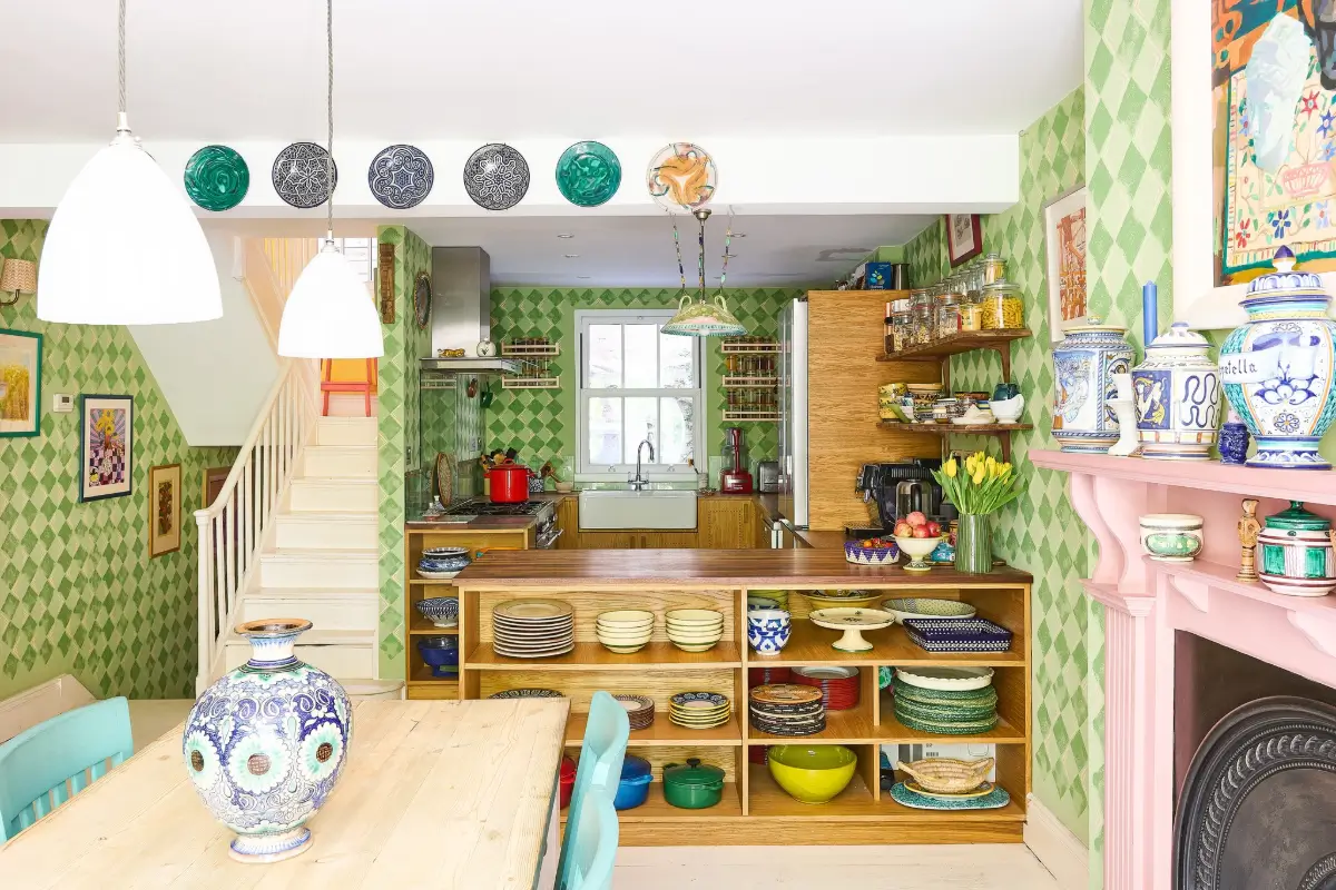 An East London Townhouse with Colorful Interiors Inspired by Vanessa Bell's Charleston 9 charleston-farmhouse-inspired-interiors-victorian-townhouse-london