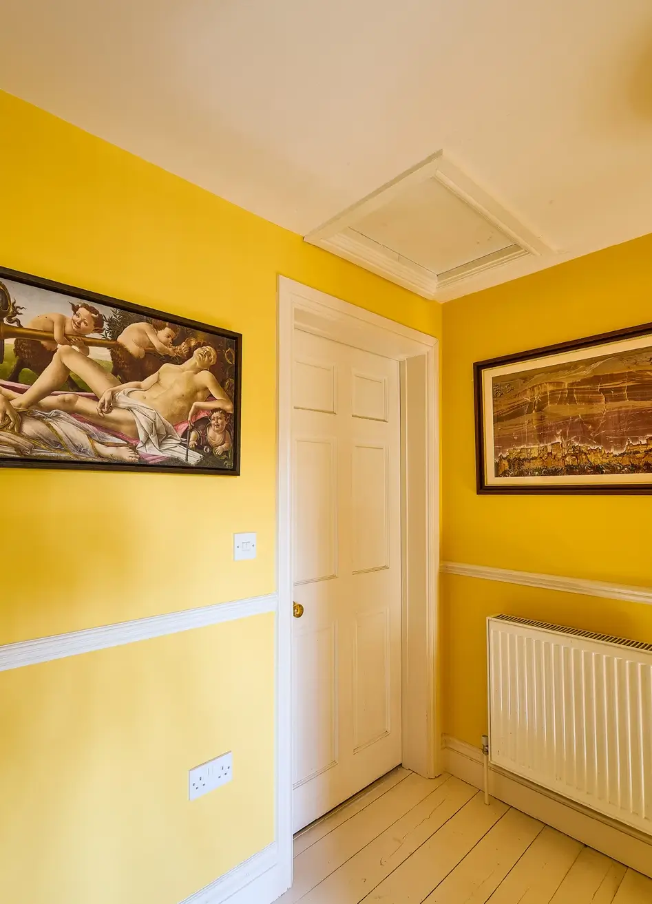 An East London Townhouse with Colorful Interiors Inspired by Vanessa Bell's Charleston 25 charleston-farmhouse-inspired-interiors-victorian-townhouse-london