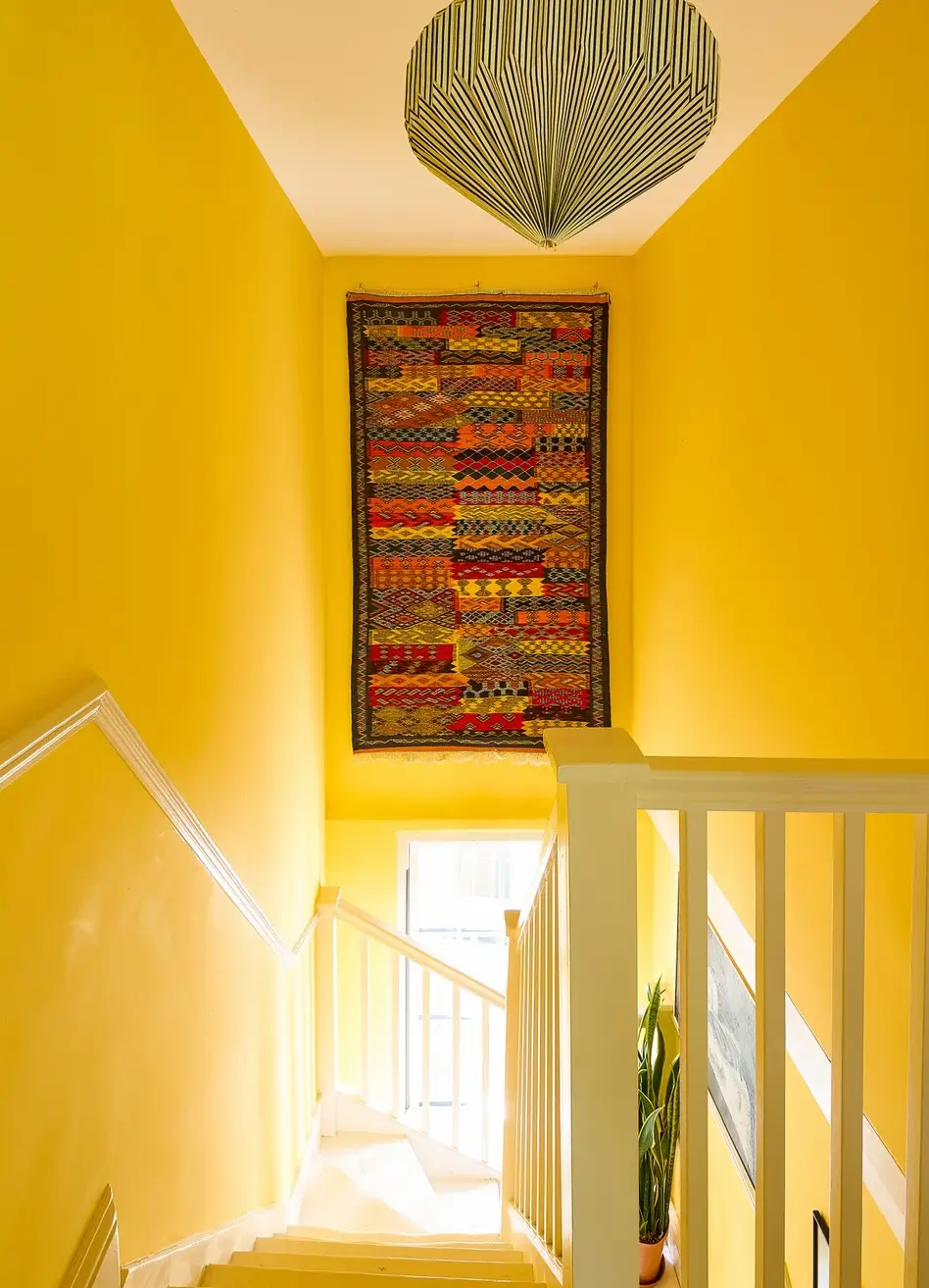 An East London Townhouse with Colorful Interiors Inspired by Vanessa Bell's Charleston 24 charleston-farmhouse-inspired-interiors-victorian-townhouse-london