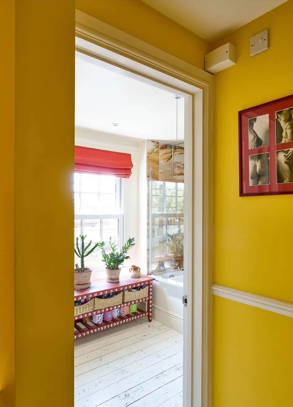 An East London Townhouse with Colorful Interiors Inspired by Vanessa Bell's Charleston 31 charleston-farmhouse-inspired-interiors-victorian-townhouse-london
