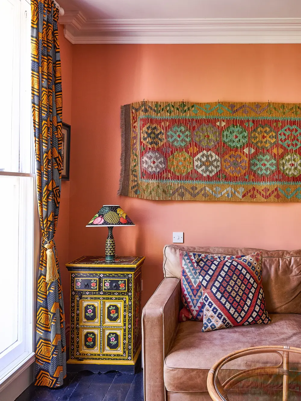 An East London Townhouse with Colorful Interiors Inspired by Vanessa Bell's Charleston 17 charleston-farmhouse-inspired-interiors-victorian-townhouse-london