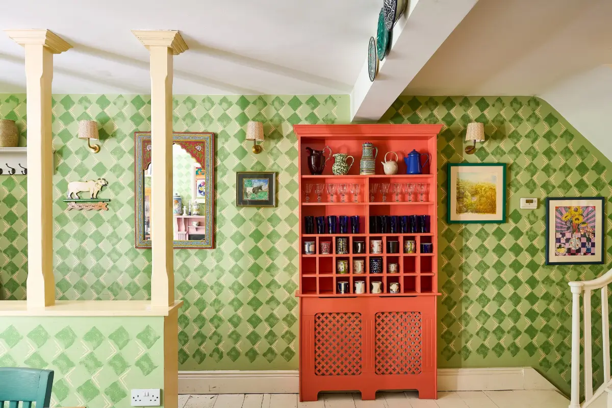 An East London Townhouse with Colorful Interiors Inspired by Vanessa Bell's Charleston 6 charleston-farmhouse-inspired-interiors-victorian-townhouse-london