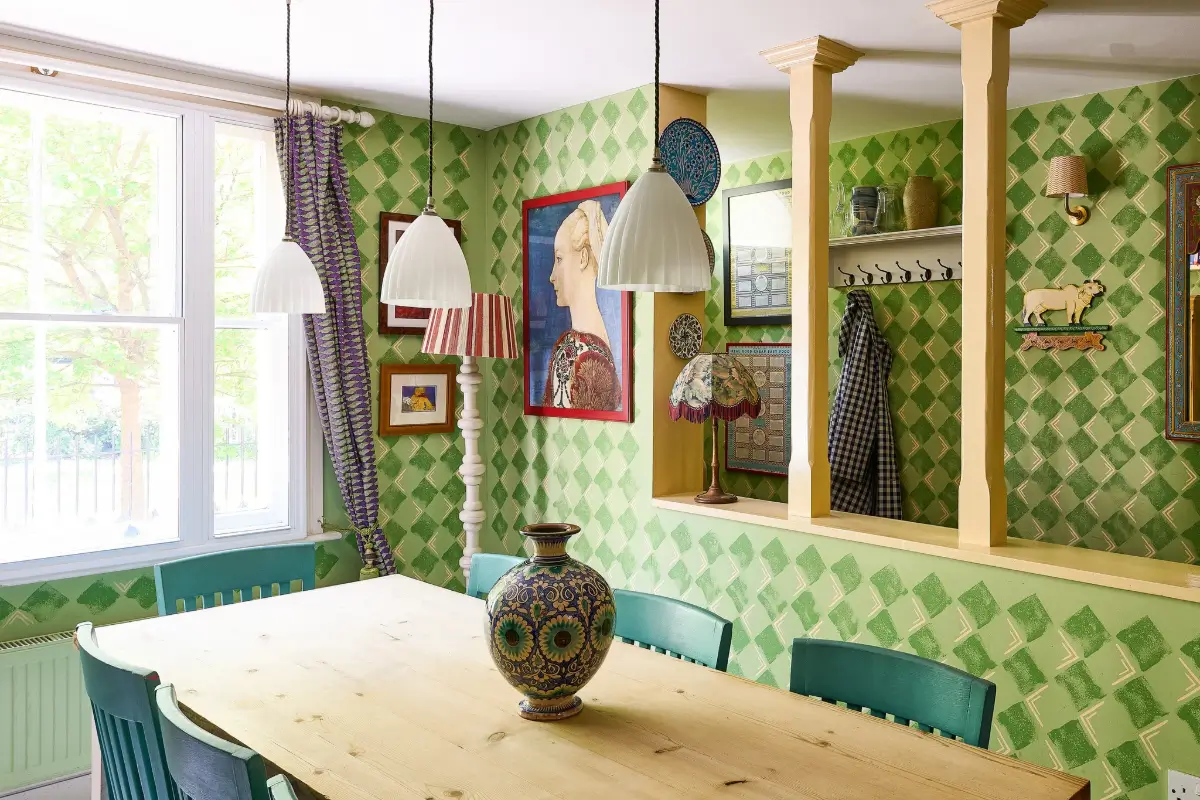 An East London Townhouse with Colorful Interiors Inspired by Vanessa Bell's Charleston 4 charleston-farmhouse-inspired-interiors-victorian-townhouse-london