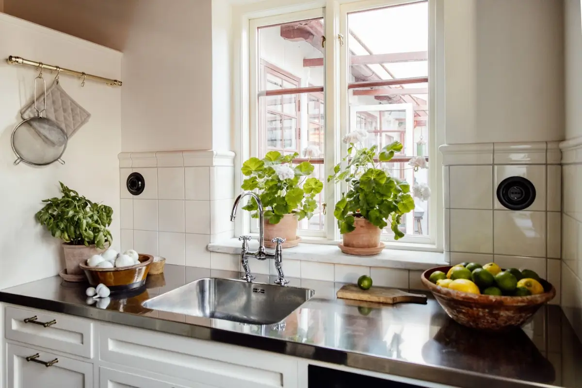 Classic Interiors in a Hidden Courtyard Home in Visby's Medieval Old Town 13 classic-interiors-carefully-restored-inner-city-home-gotland-nordroom