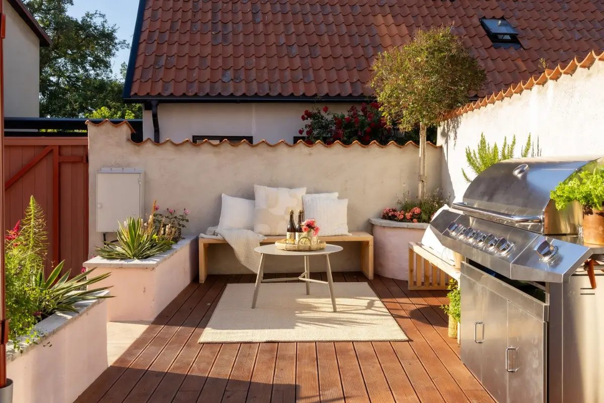 Classic Interiors in a Hidden Courtyard Home in Visby's Medieval Old Town 35 classic-interiors-carefully-restored-inner-city-home-gotland-nordroom