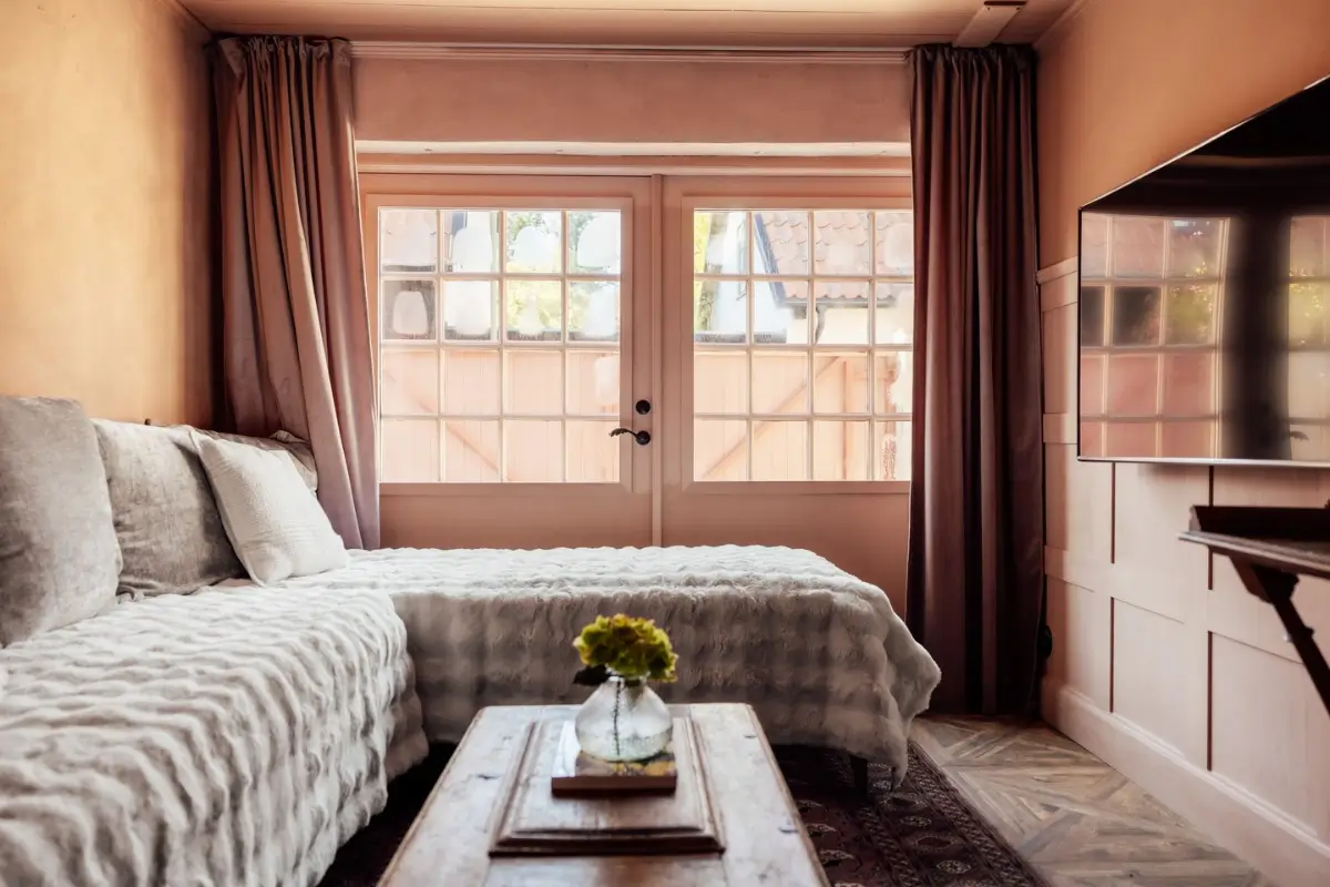 Classic Interiors in a Hidden Courtyard Home in Visby's Medieval Old Town 17 classic-interiors-carefully-restored-inner-city-home-gotland-nordroom