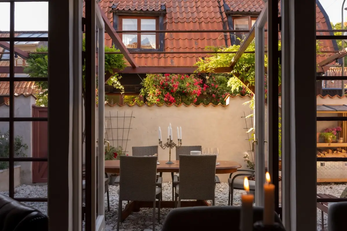 Classic Interiors in a Hidden Courtyard Home in Visby's Medieval Old Town 4 classic-interiors-carefully-restored-inner-city-home-gotland-nordroom