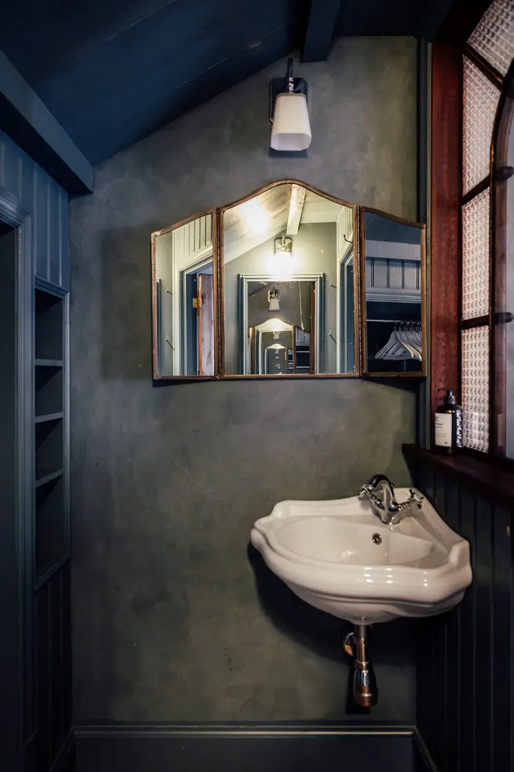 Classic Interiors in a Hidden Courtyard Home in Visby's Medieval Old Town 30 classic-interiors-carefully-restored-inner-city-home-gotland-nordroom