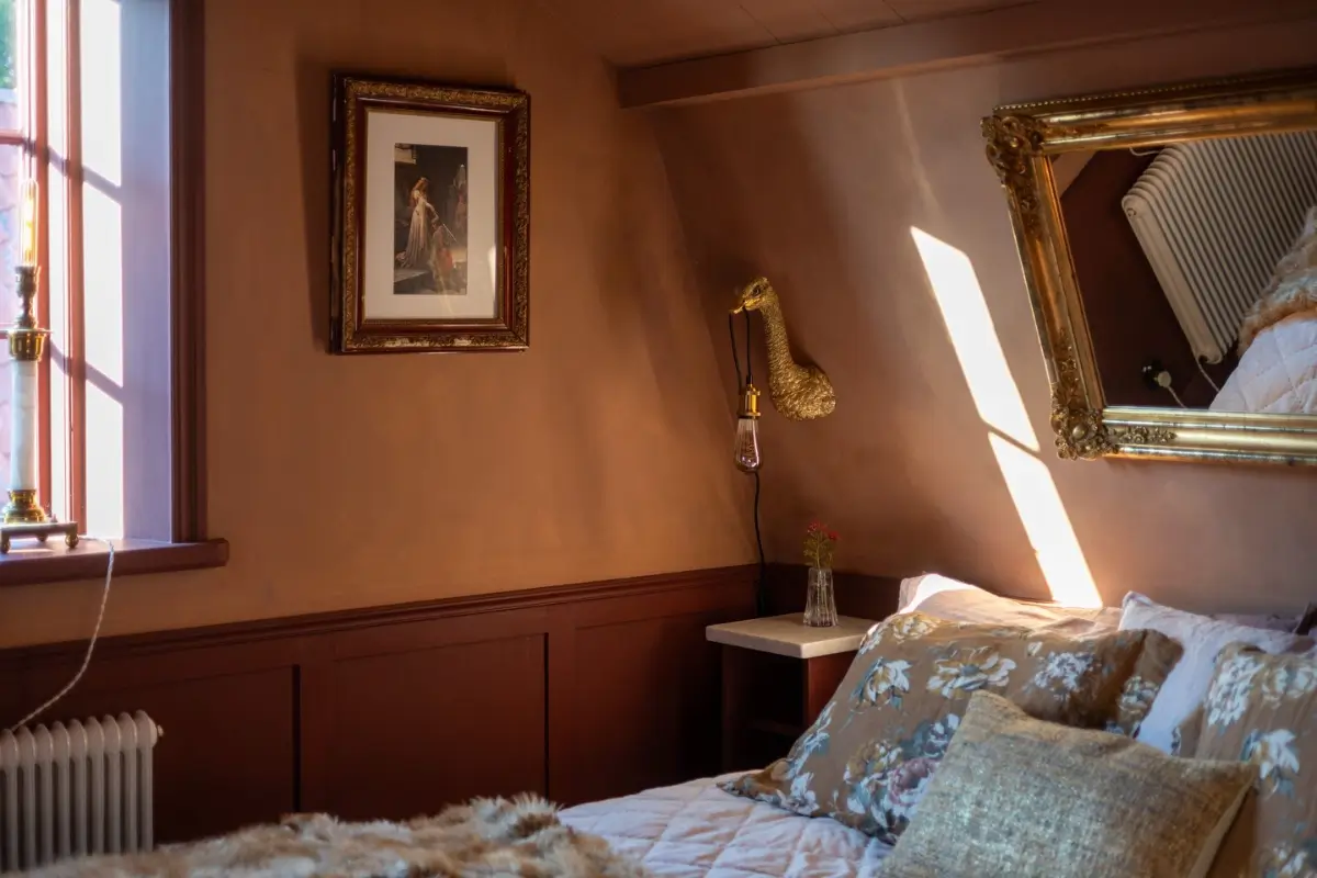 Classic Interiors in a Hidden Courtyard Home in Visby's Medieval Old Town 26 classic-interiors-carefully-restored-inner-city-home-gotland-nordroom
