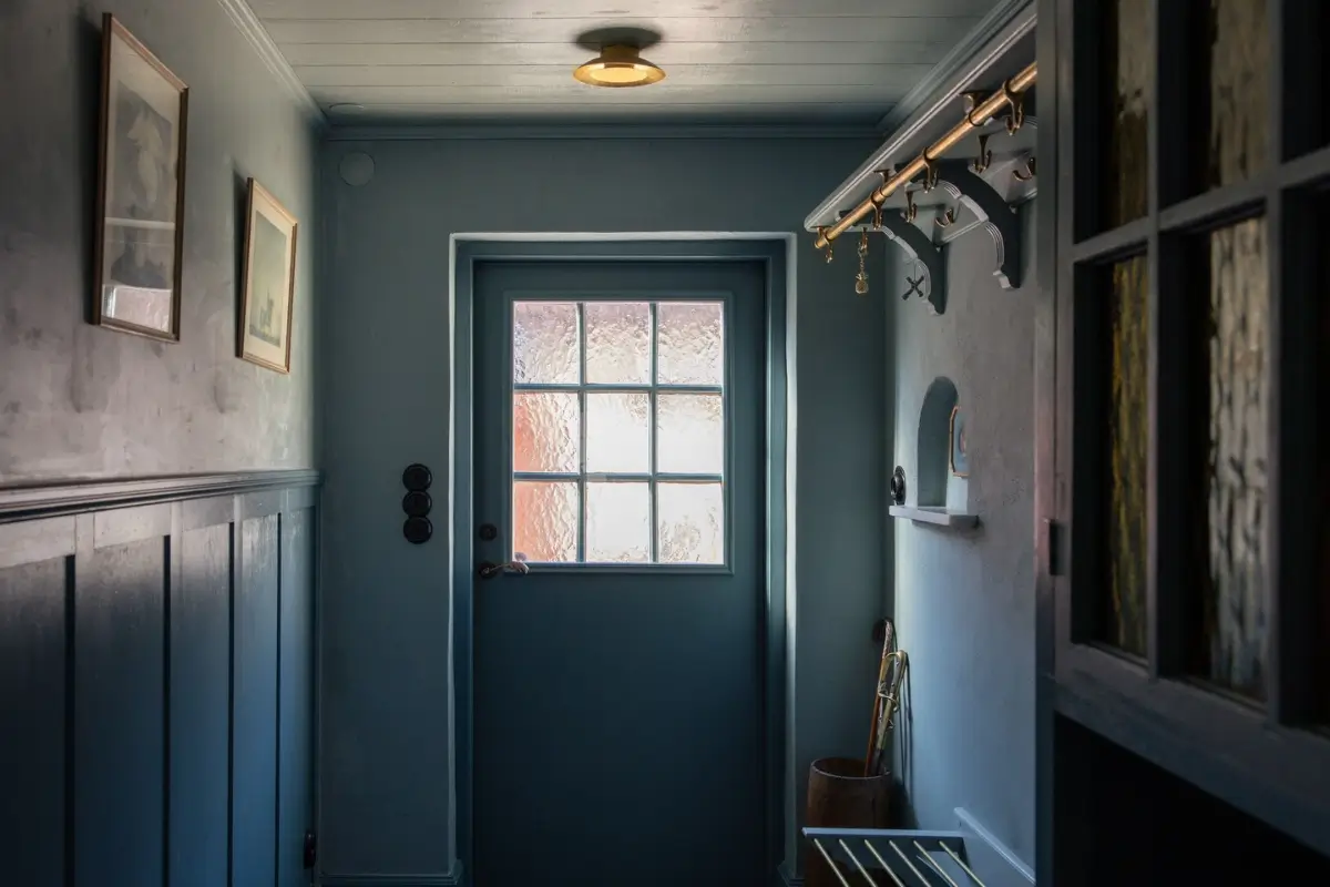 Classic Interiors in a Hidden Courtyard Home in Visby's Medieval Old Town 32 classic-interiors-carefully-restored-inner-city-home-gotland-nordroom
