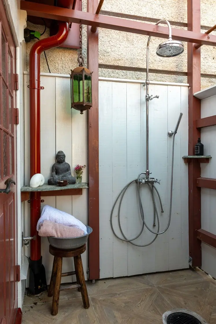 Classic Interiors in a Hidden Courtyard Home in Visby's Medieval Old Town 38 classic-interiors-carefully-restored-inner-city-home-gotland-nordroom