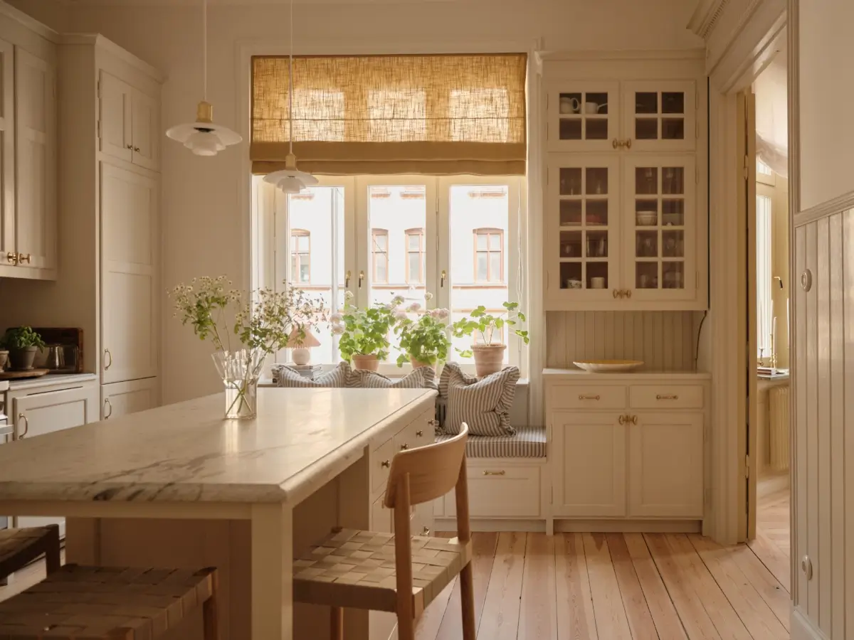 Before & After: A Soft Color Palette in a Grand Turn-of-the-Century Apartment 12 classic-turn-of-the-century-apartment-soft-colors-period-details-nordroom