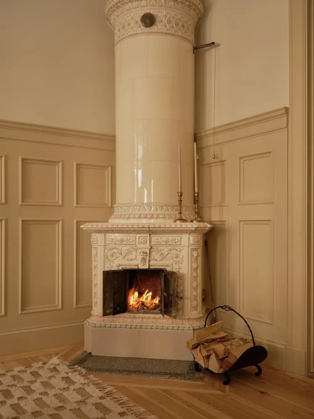 Before & After: A Soft Color Palette in a Grand Turn-of-the-Century Apartment 4 classic-turn-of-the-century-apartment-soft-colors-period-details-nordroom