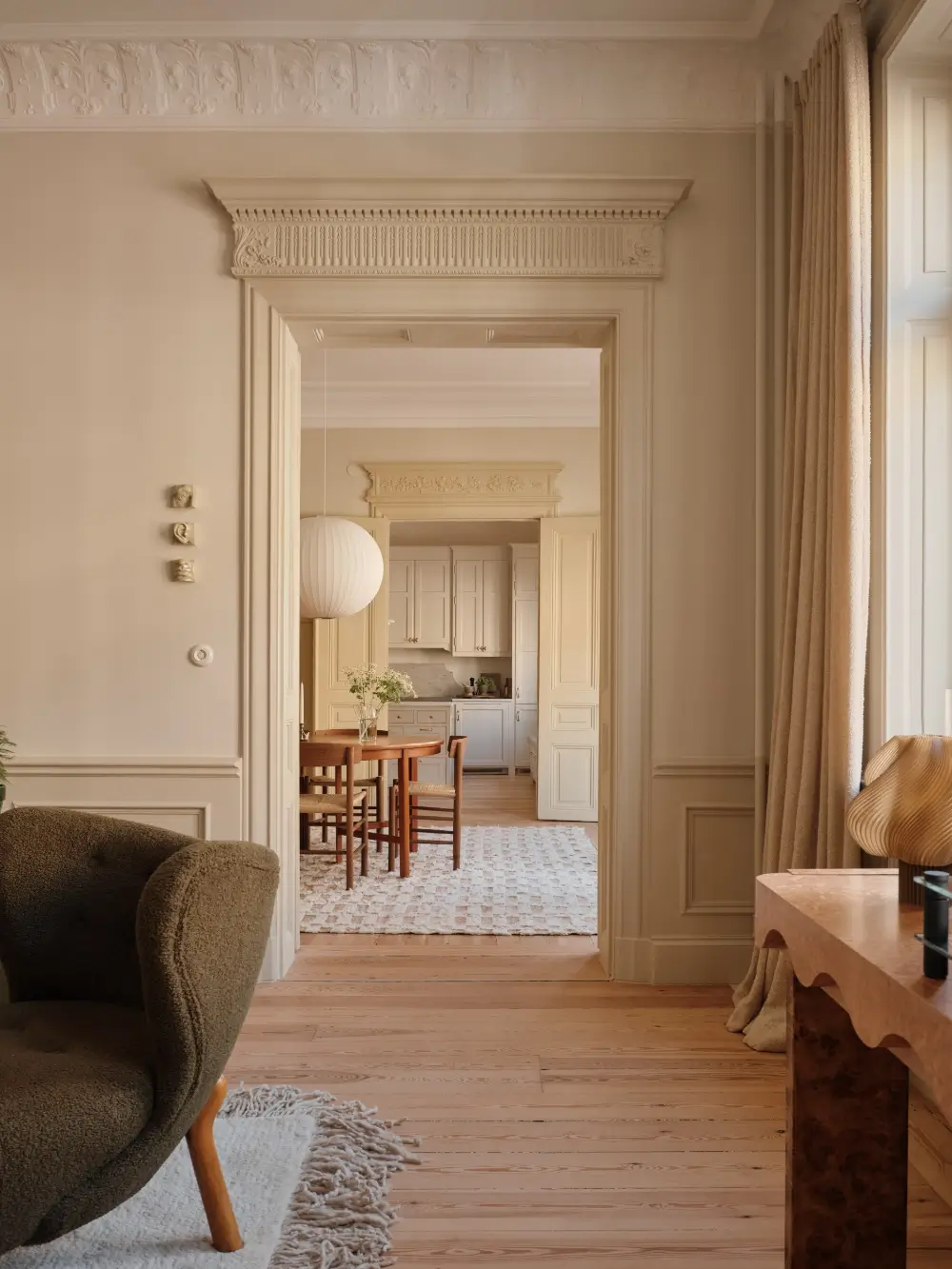 Before & After: A Soft Color Palette in a Grand Turn-of-the-Century Apartment 31 classic-turn-of-the-century-apartment-soft-colors-period-details-nordroom