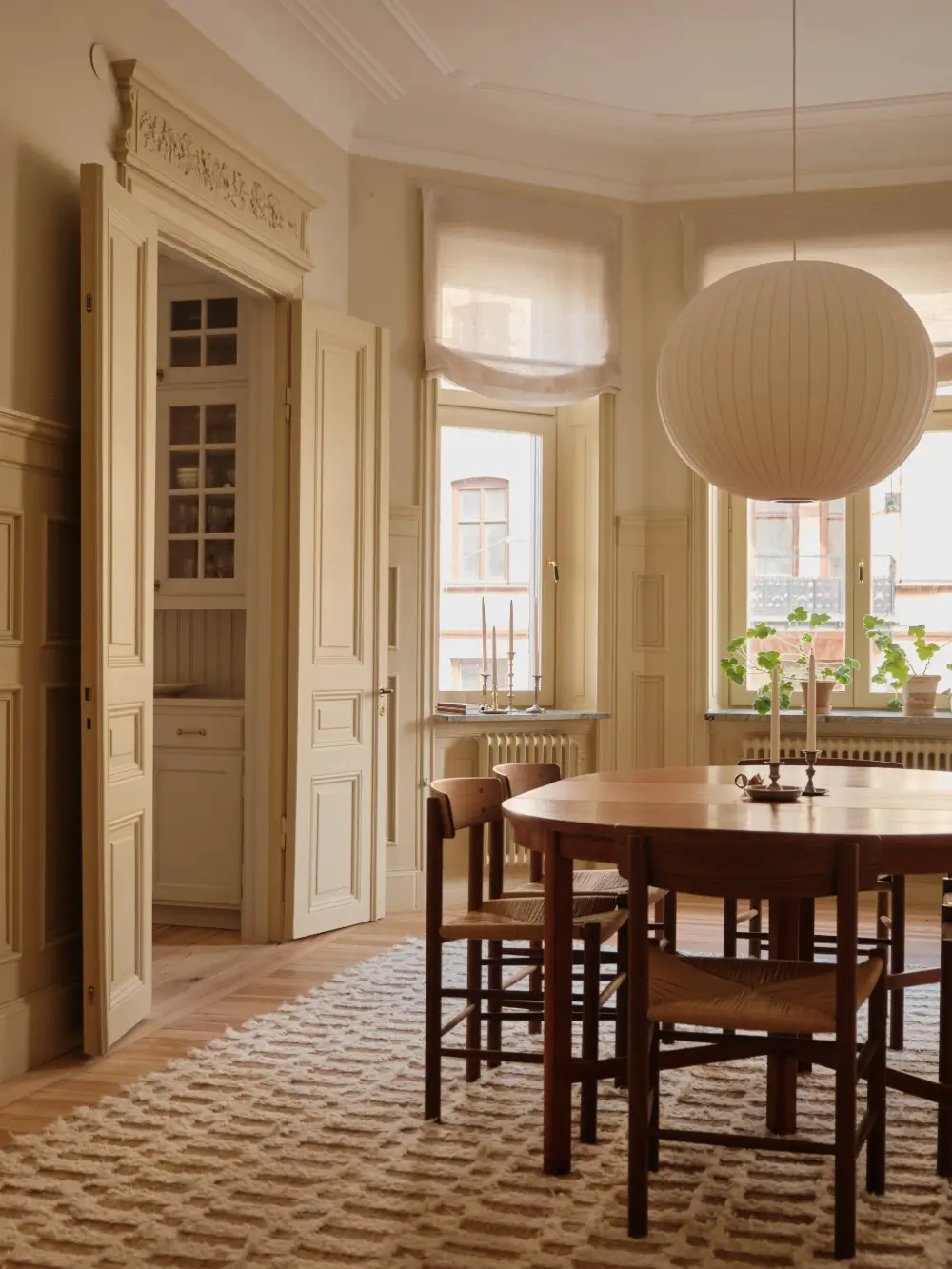 Before & After: A Soft Color Palette in a Grand Turn-of-the-Century Apartment 6 classic-turn-of-the-century-apartment-soft-colors-period-details-nordroom
