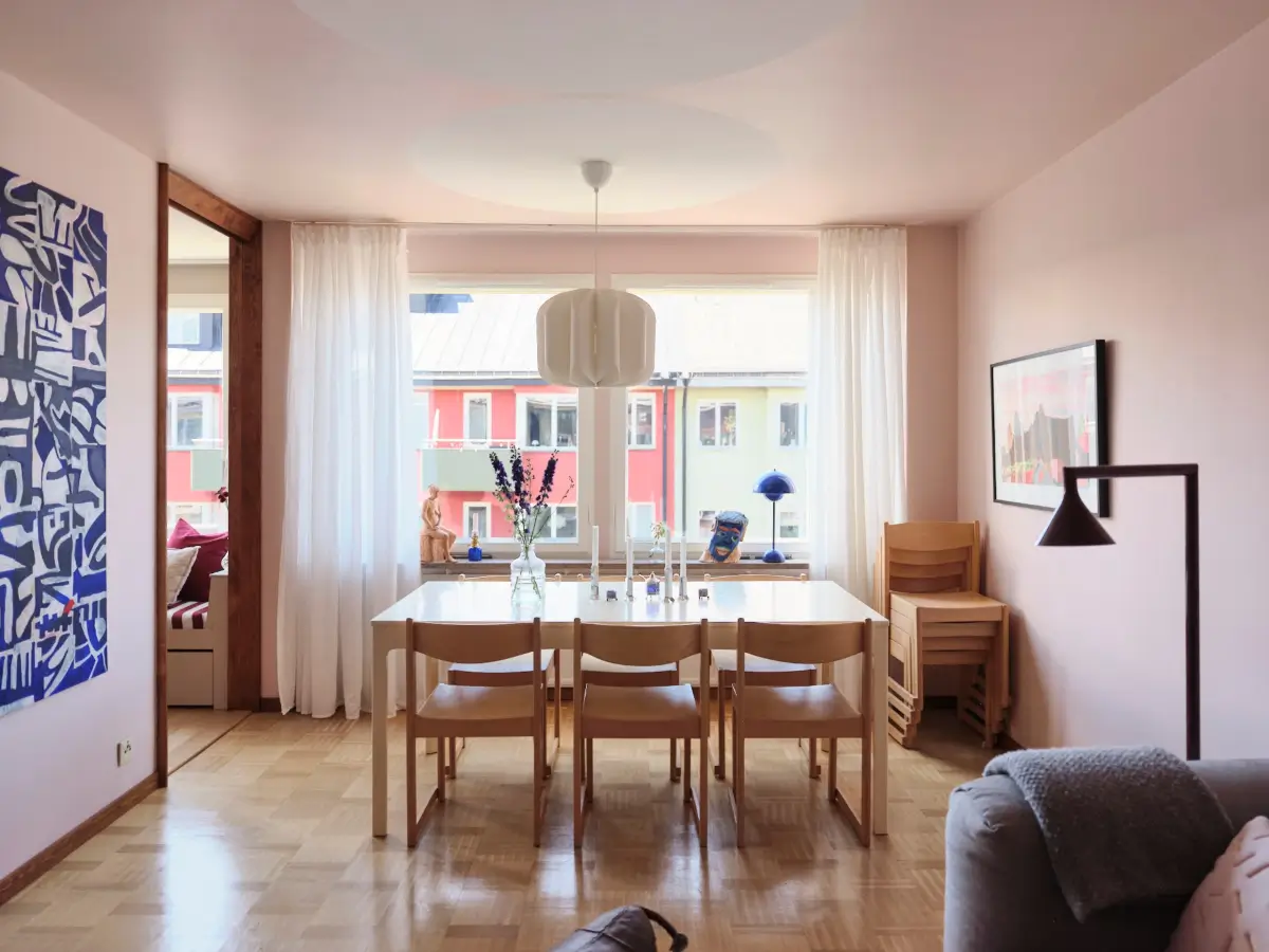 Colorful Interiors and 1960s Elements in a Stockholm Apartment 2 colorful-1960s-apartment-stockholm-nordroom