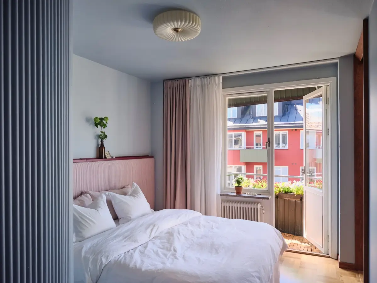 Colorful Interiors and 1960s Elements in a Stockholm Apartment 19 colorful-1960s-apartment-stockholm-nordroom