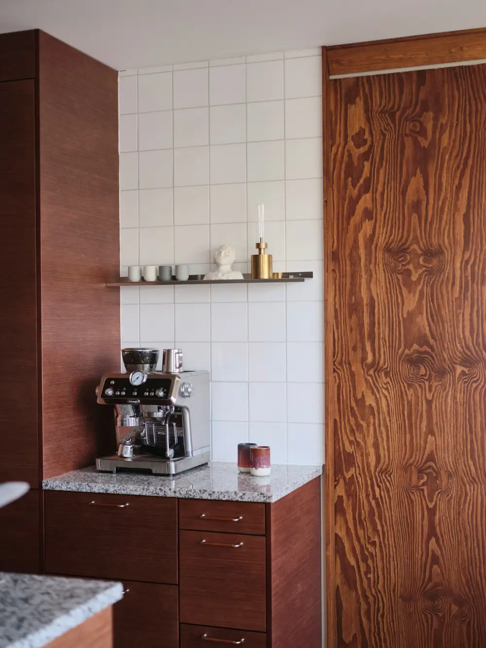 Colorful Interiors and 1960s Elements in a Stockholm Apartment 15 colorful-1960s-apartment-stockholm-nordroom