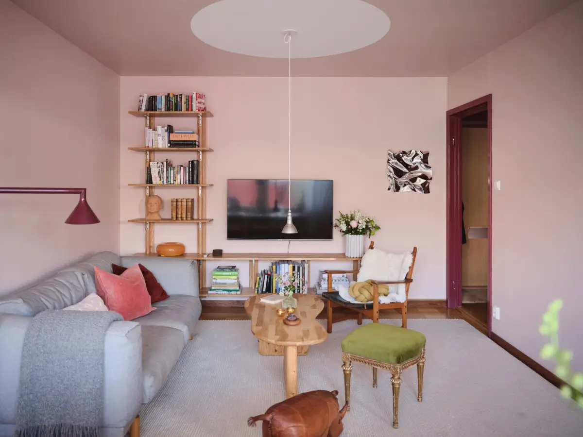 Colorful Interiors and 1960s Elements in a Stockholm Apartment 4 colorful-1960s-apartment-stockholm-nordroom
