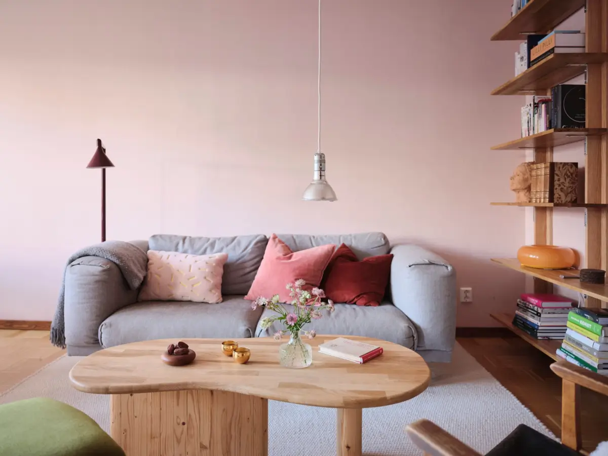 Colorful Interiors and 1960s Elements in a Stockholm Apartment 3 colorful-1960s-apartment-stockholm-nordroom