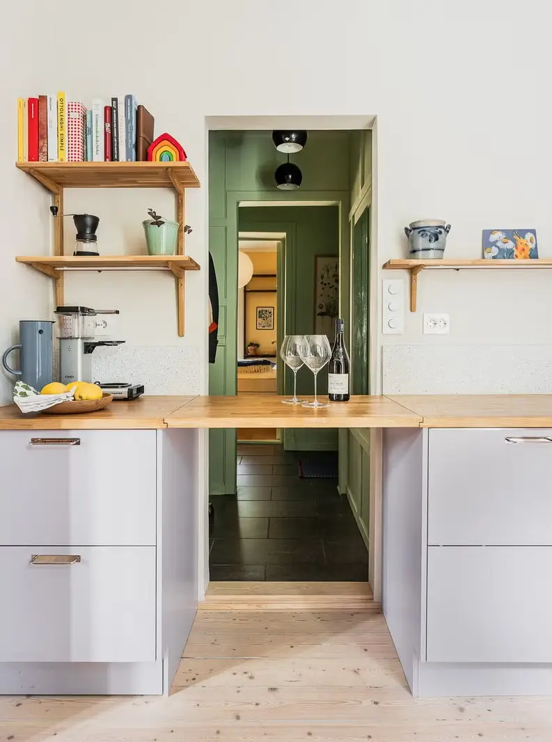 A Colorful Late 19th-Century Oslo Apartment with Custom Storage Solutions 14 colorful-late-19th-century-oslo-apartment