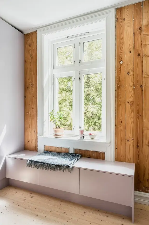 A Colorful Late 19th-Century Oslo Apartment with Custom Storage Solutions 12 colorful-late-19th-century-oslo-apartment
