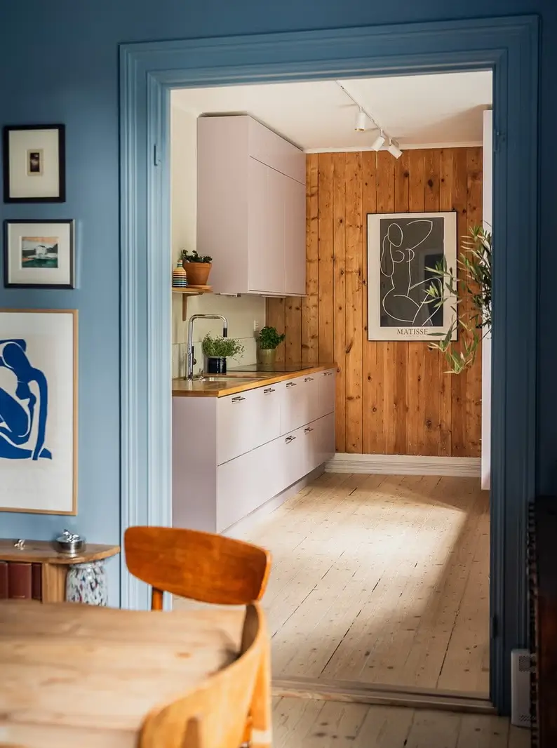 A Colorful Late 19th-Century Oslo Apartment with Custom Storage Solutions 8 colorful-late-19th-century-oslo-apartment