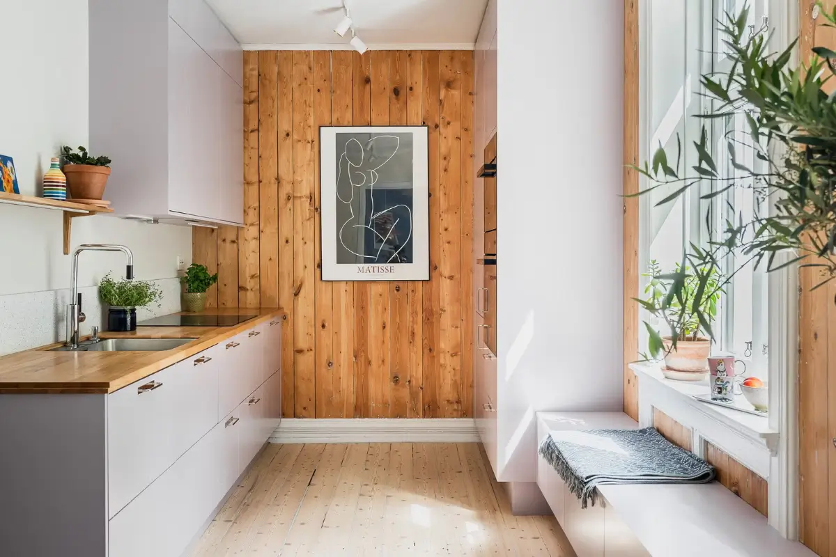 A Colorful Late 19th-Century Oslo Apartment with Custom Storage Solutions 9 colorful-late-19th-century-oslo-apartment