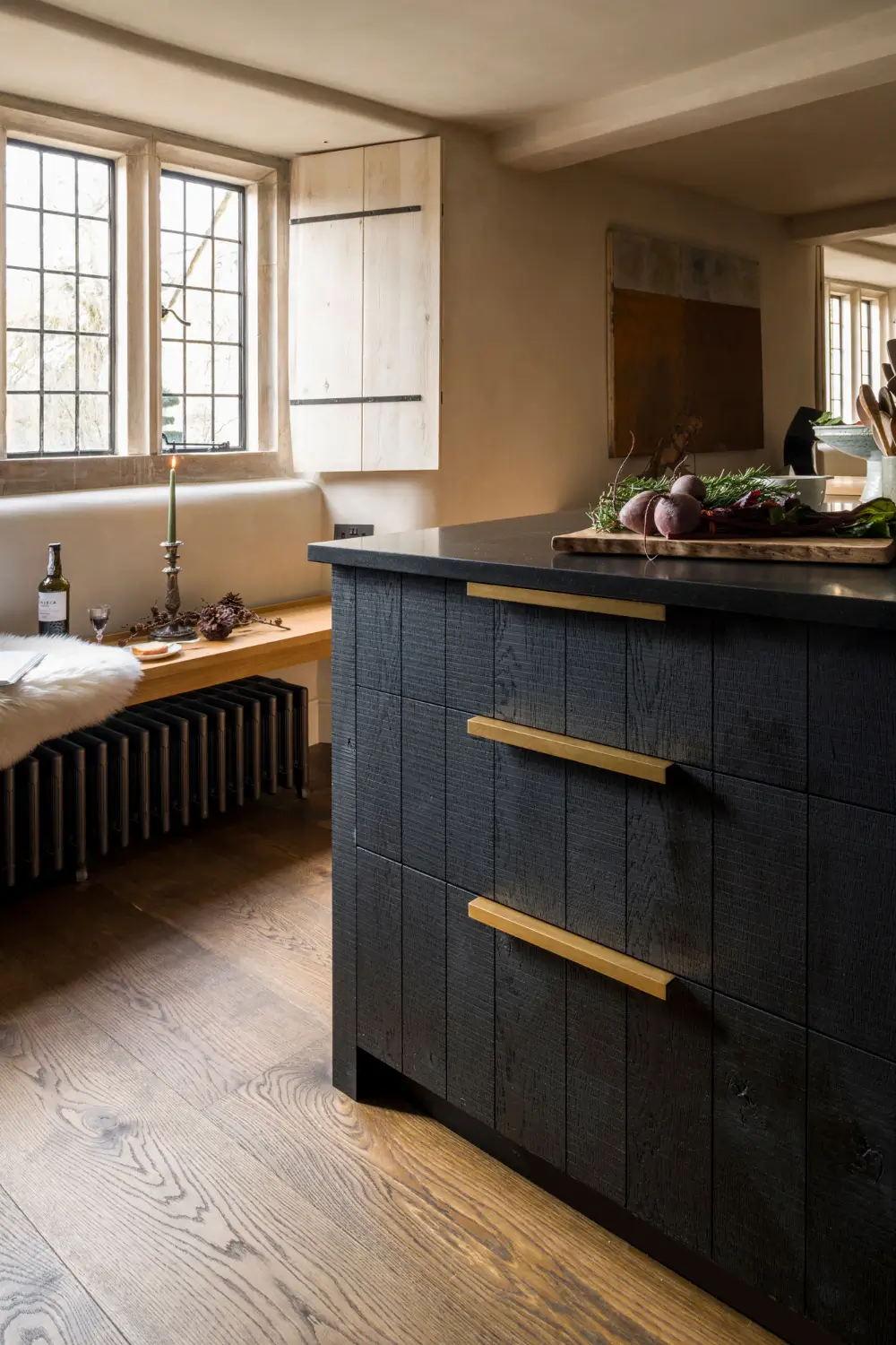 A Contemporary Inglis Hall Kitchen Brings New Life to a 700-Year-Old Wiltshire Manor 3 contemporary-kitchen-700-year-old-manor-wiltshire-england-nordroom