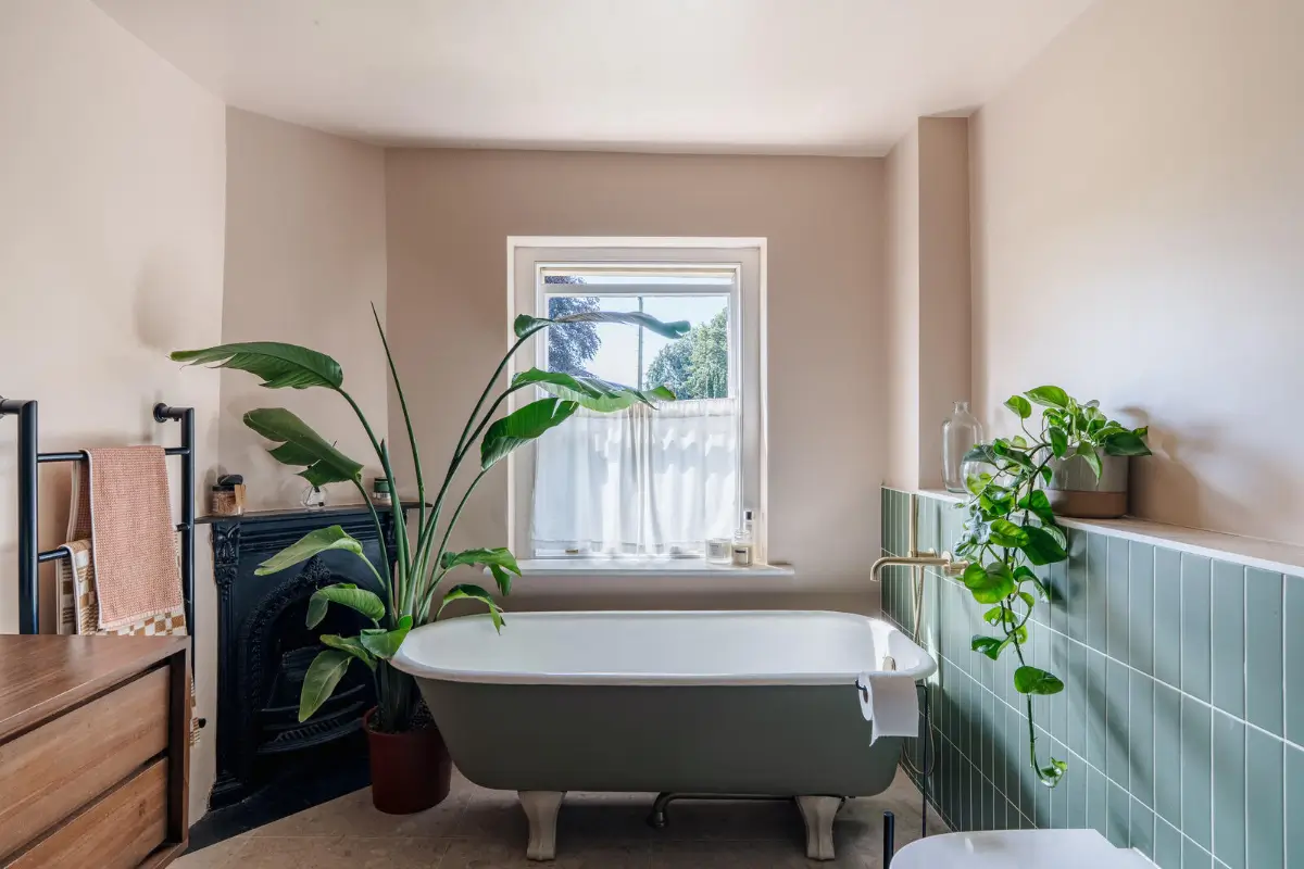 Calm and Cozy Interiors in a Beautiful Victorian Terrace House in Bath 24 cozy-interiors-late-19th-century-victorian-terrace-bath-england-nordroom