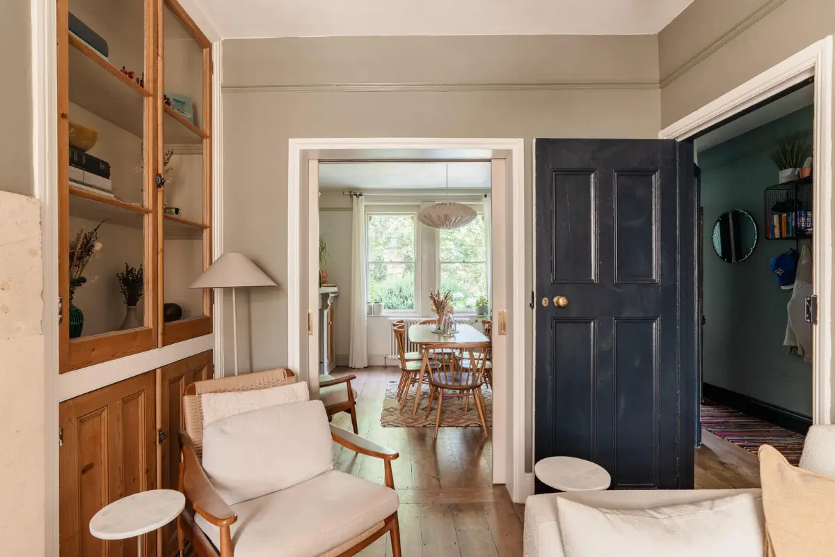 Calm and Cozy Interiors in a Beautiful Victorian Terrace House in Bath 9 cozy-interiors-late-19th-century-victorian-terrace-bath-england-nordroom