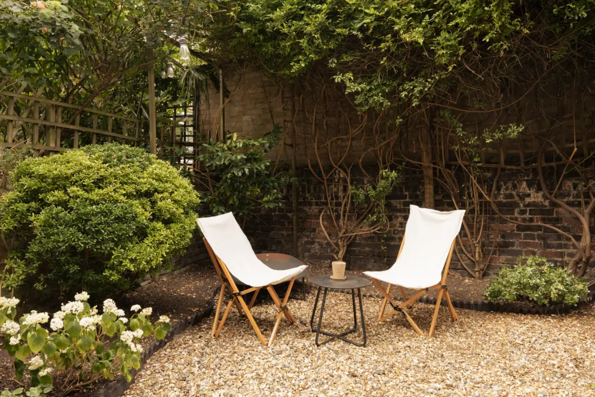 A Calm, Neutral Color Palette in a London Garden Apartment 11 garden-apartment-victorian-townhouse-de-beauvoir-london
