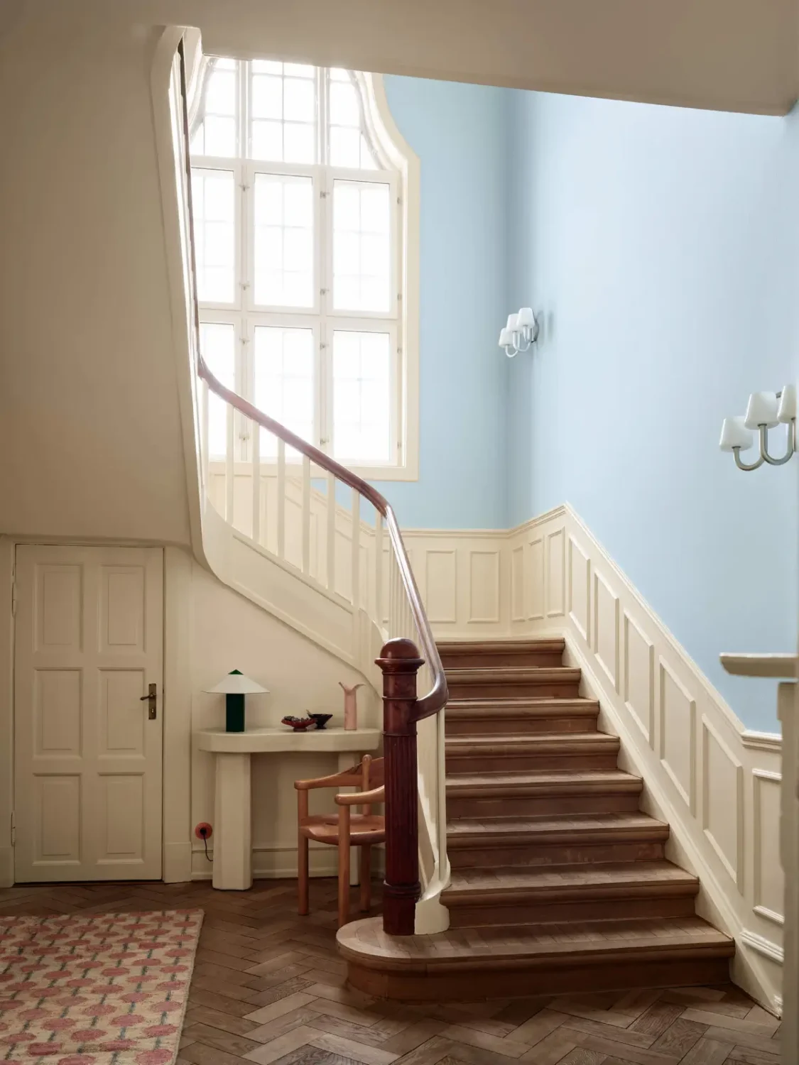 Jotun Launches JOURNEYS: A New Color Collection for 2027 24 hallway-morning-glow-north-jotun-color-chart-2027-journeys-nordroom