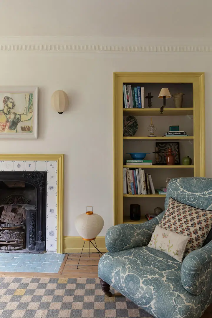 A Georgian Townhouse Filled With Hand-Painted Details and Soft Colors 15
hand-painted-murals-color-georgian-house-margate-england-nordroom