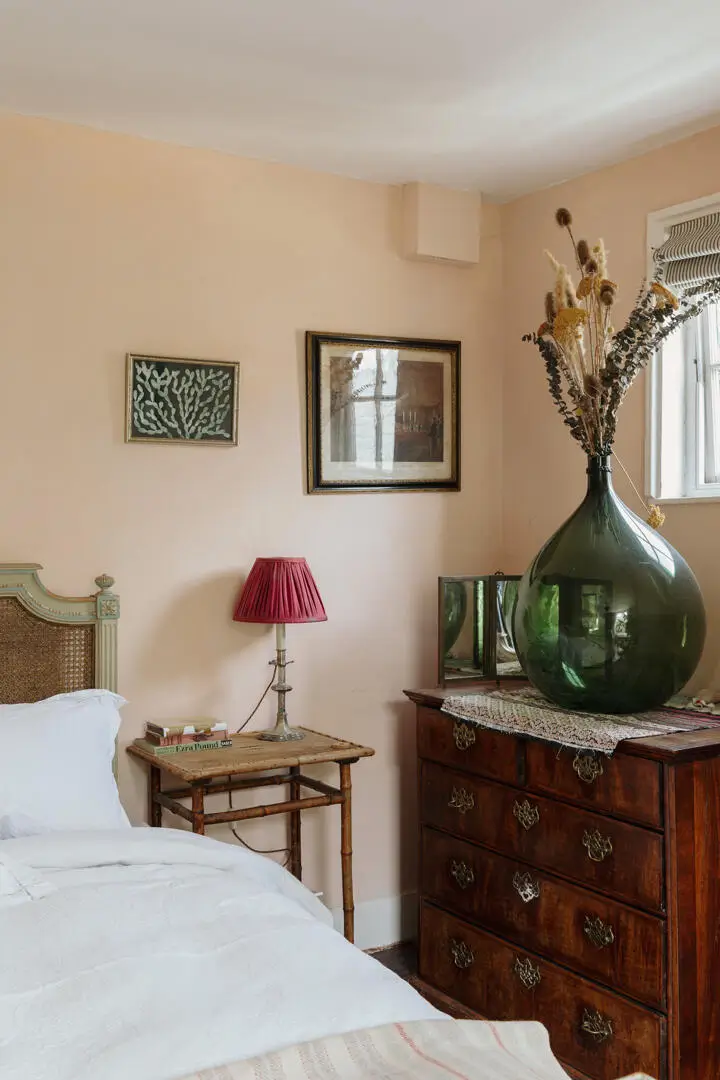 A Late 18th-Century English Home with Colorful Rooms and Sweeping Sea Views 23 historic-18th-century-english-house-color-sea-views-nordroom