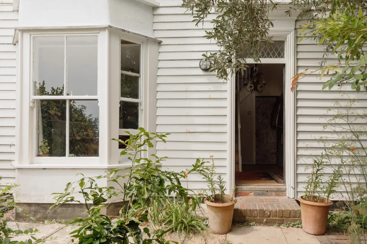A Late 18th-Century English Home with Colorful Rooms and Sweeping Sea Views 34 historic-18th-century-english-house-color-sea-views-nordroom