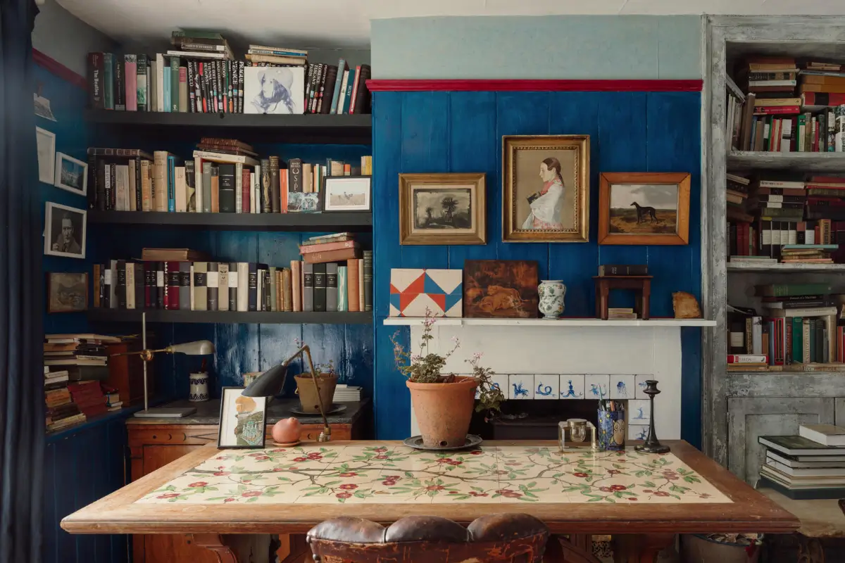 A Late 18th-Century English Home with Colorful Rooms and Sweeping Sea Views 7 historic-18th-century-english-house-color-sea-views-nordroom