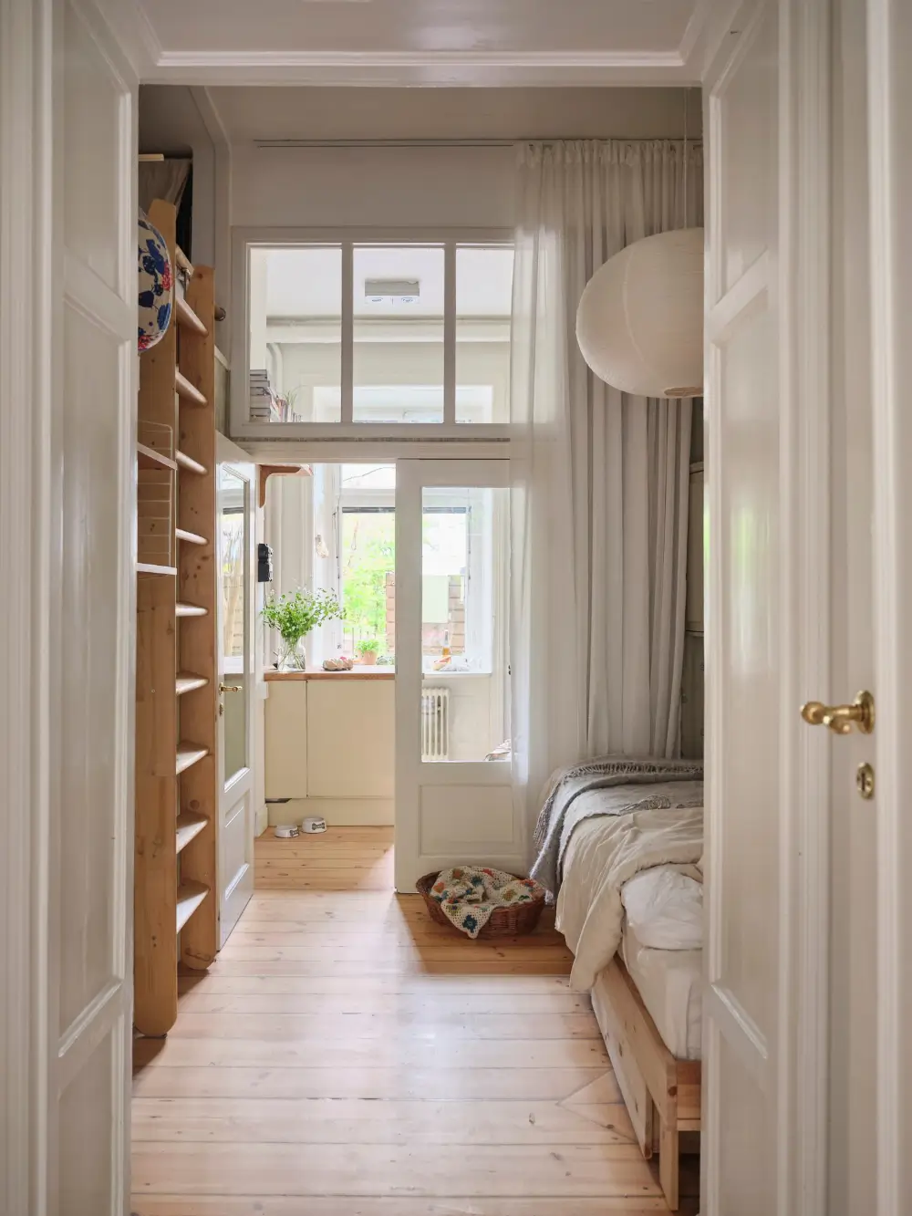 A Small Södermalm Apartment with a Cozy Sleeping Nook and Period Details 9 historic-character-small-ground-floor-apartment-stockholm-nordroom