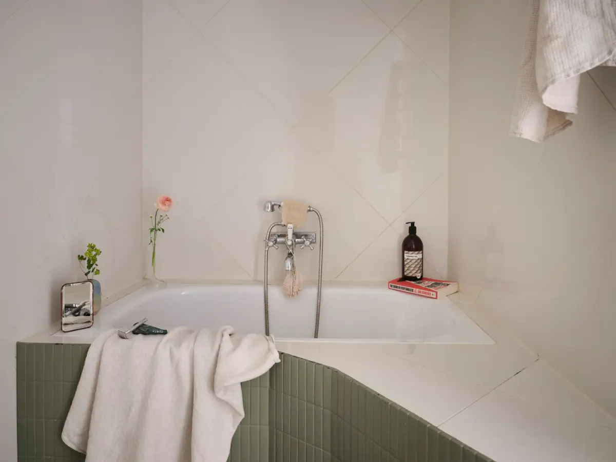 A Small Södermalm Apartment with a Cozy Sleeping Nook and Period Details 23 historic-character-small-ground-floor-apartment-stockholm-nordroom