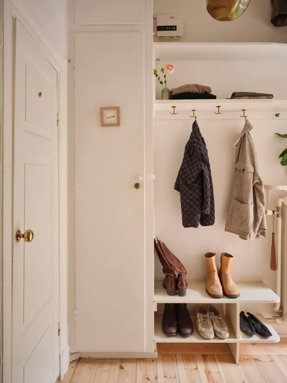 A Small Södermalm Apartment with a Cozy Sleeping Nook and Period Details 25 historic-character-small-ground-floor-apartment-stockholm-nordroom