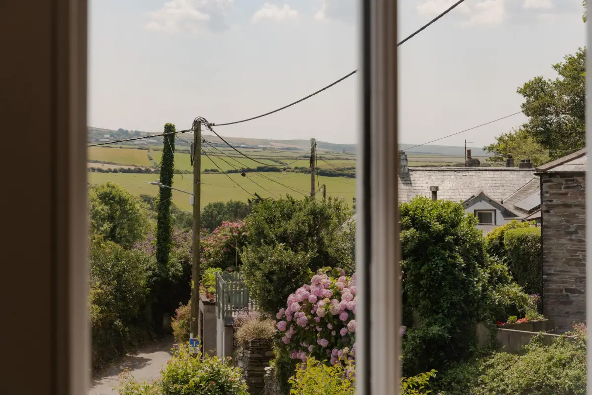 A Charming Cornish Cottage Steps from the Coast Path and Tintagel Castle 11 historic-cottage-cornwall-england