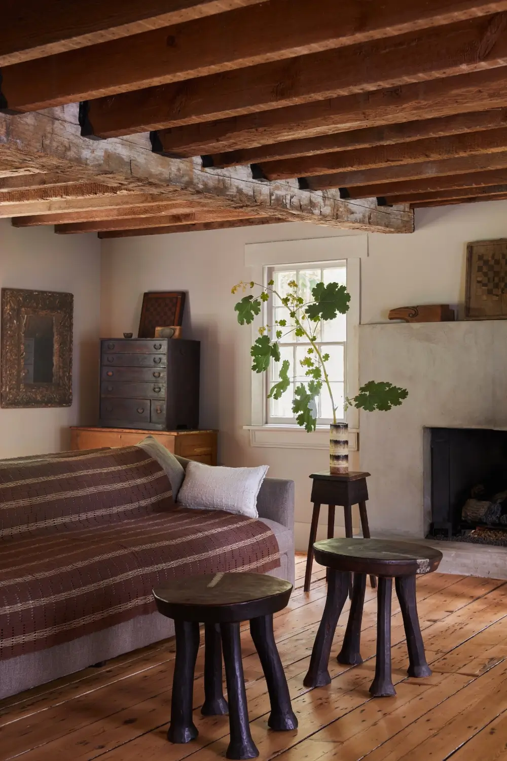 A Thoughtfully Renovated and Extended 18th-Century Farmhouse in the Hudson Valley 13 late-18th-century-farmhouse-hudson-valley