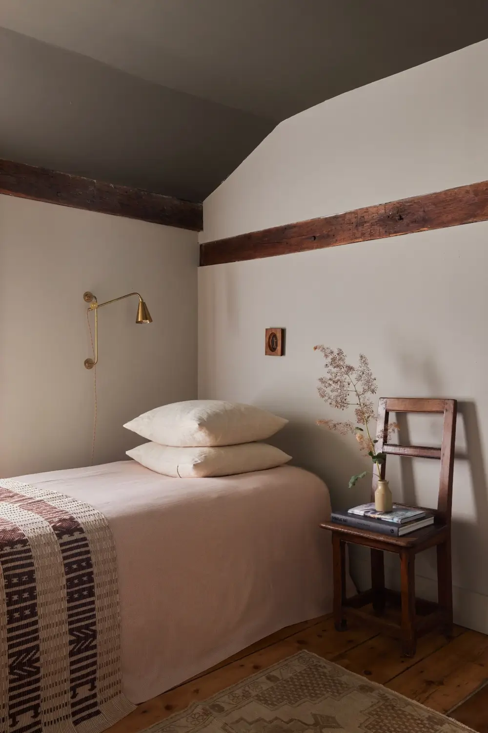A Thoughtfully Renovated and Extended 18th-Century Farmhouse in the Hudson Valley 21 late-18th-century-farmhouse-hudson-valley