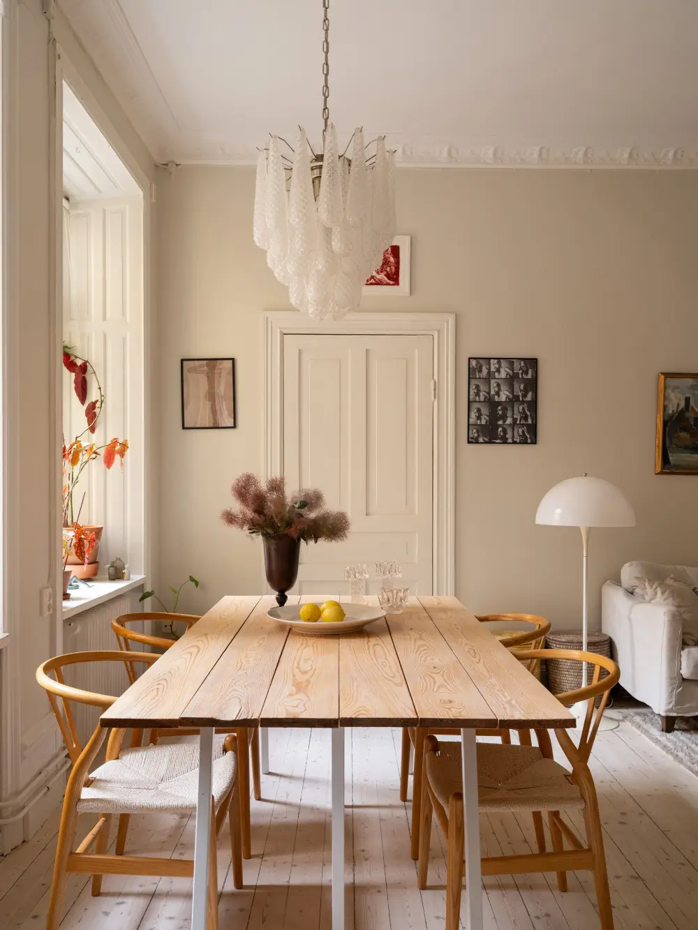 Period Features and a Harmonious Color Palette in an 1890s Stockholm Apartment 8 late-19th-century-courtyard-apartment-stockholm-nordroom
