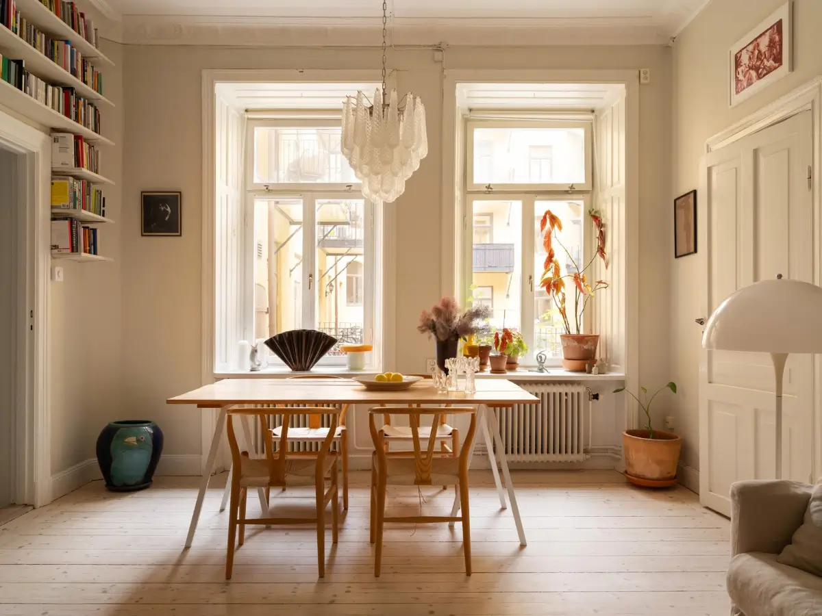 Period Features and a Harmonious Color Palette in an 1890s Stockholm Apartment 2 late-19th-century-courtyard-apartment-stockholm-nordroom