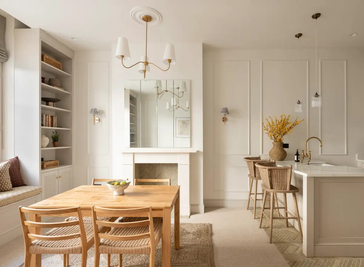 A Light Color Palette and Classic Details in a Notting Hill Apartment 3 light-colored-classic-two-bedroom-apartment-notting-hill